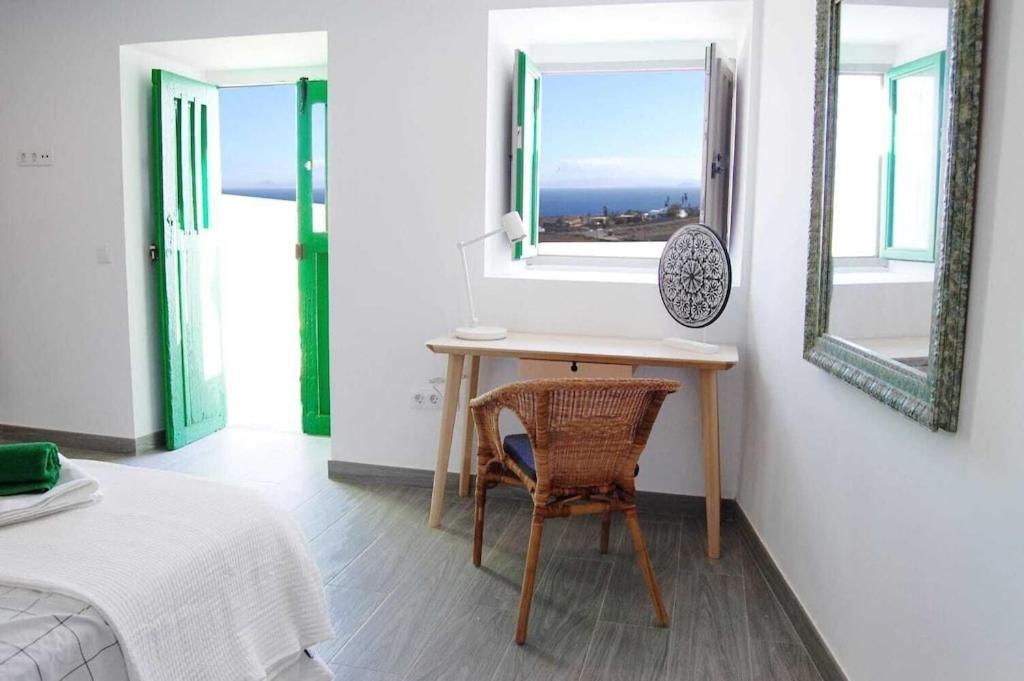 Typical Canarian House With Fabulous Sea Views Tias Bagian luar foto